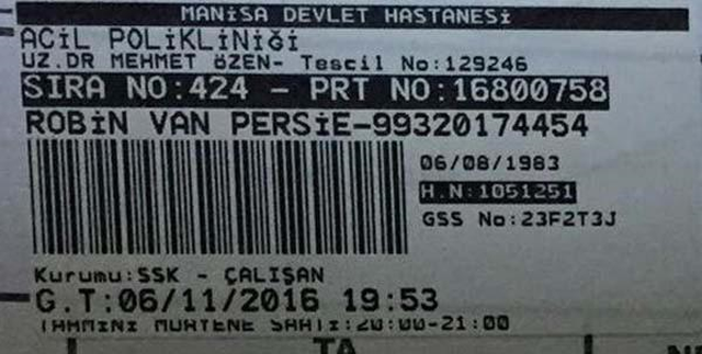Robin van Persie'ye Müdahale Eden Doktor, Yıldız Futbolcuyu Tanımamış