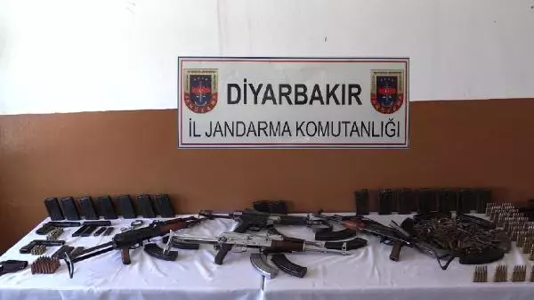 Diyarbakır'da PKK'nın Gömülü Silah ve Mühimmatı Bulundu