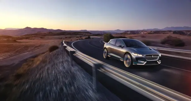 Jaguar Elektrikli Modelini Tanıttı