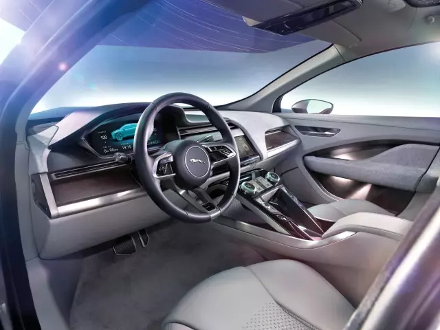 Jaguar Elektrikli Modelini Tanıttı