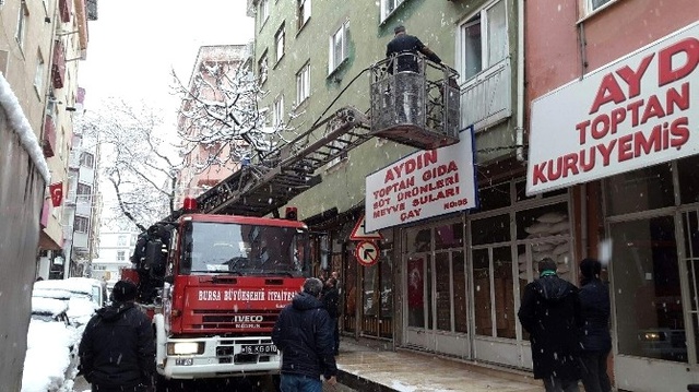 Annesini 243 Yerinden Bıçaklayarak Öldüren Sanığa Ceza Yok