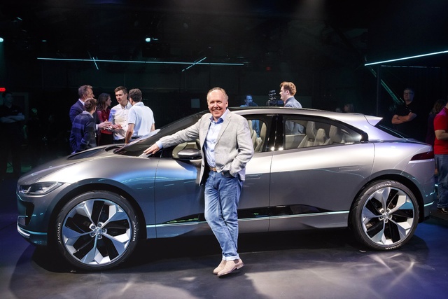 Jaguar I-Pace Concept Los Angeles Motor Show'da Sahne Aldı
