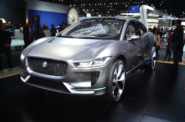 Jaguar I-Pace Concept Los Angeles Motor Show'da Sahne Aldı