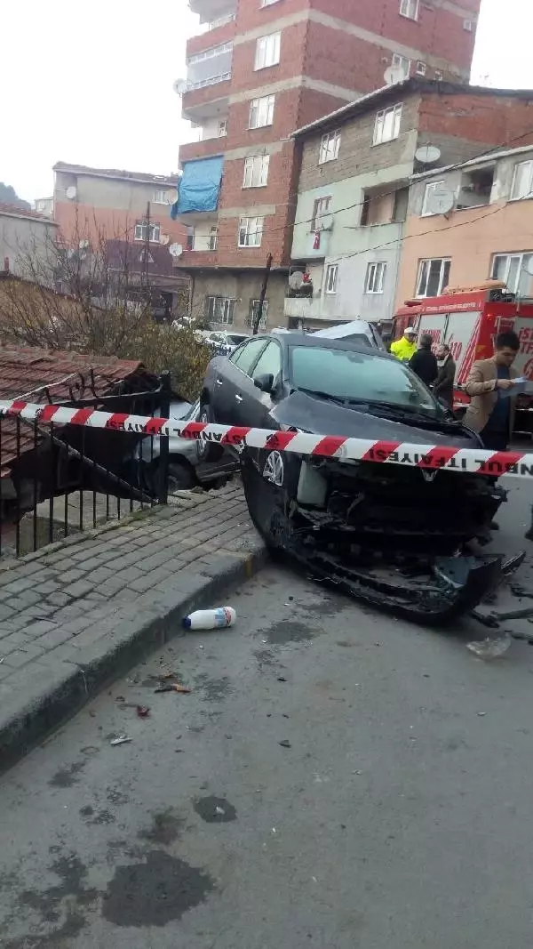 Sarıyer'de TIR Sokağı Birbirine Kattı, Mahalleli Deprem Oluyor Sandı