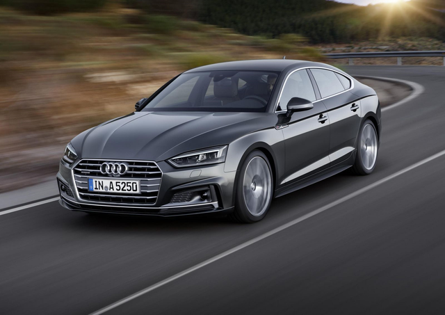 Yeni Audi S5 Los Angeles Otomobil Fuarı'nda Sahne Aldı