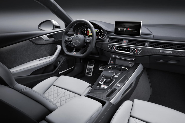 Yeni Audi S5 Los Angeles Otomobil Fuarı'nda Sahne Aldı