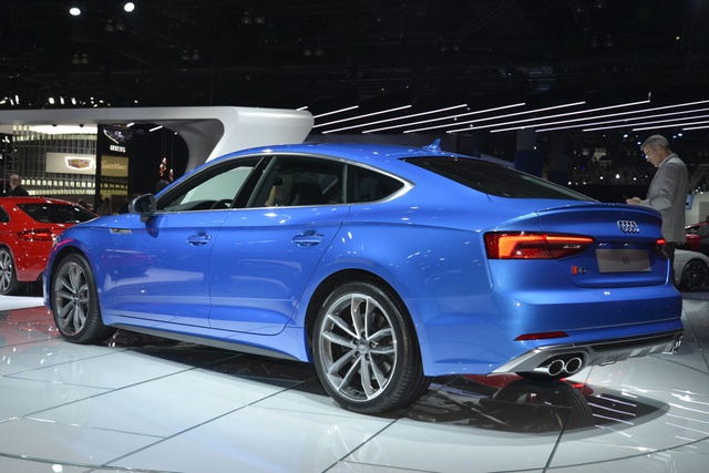 Yeni Audi S5 Los Angeles Otomobil Fuarı'nda Sahne Aldı