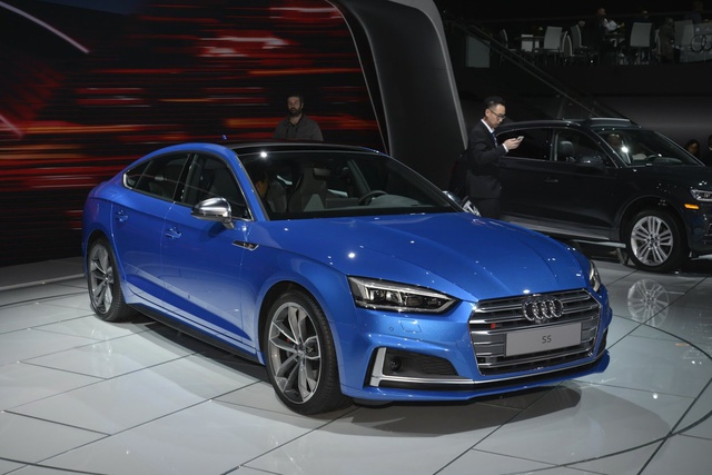 Yeni Audi S5 Los Angeles Otomobil Fuarı'nda Sahne Aldı