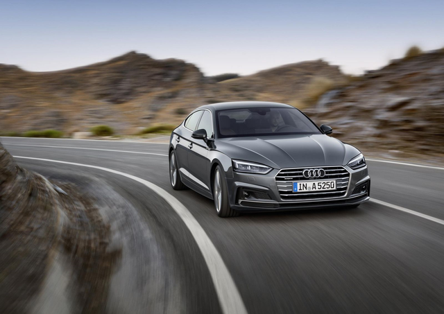 Yeni Audi S5 Los Angeles Otomobil Fuarı'nda Sahne Aldı