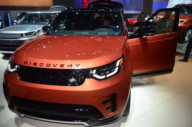 Yeni Land Rover Discovery Los Angeles'da Sahne Aldı