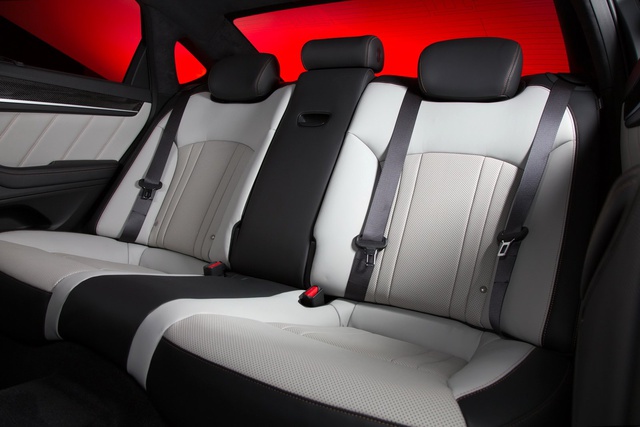 Genesis G80 Los Angeles Fuarı'nda Sahne Aldı