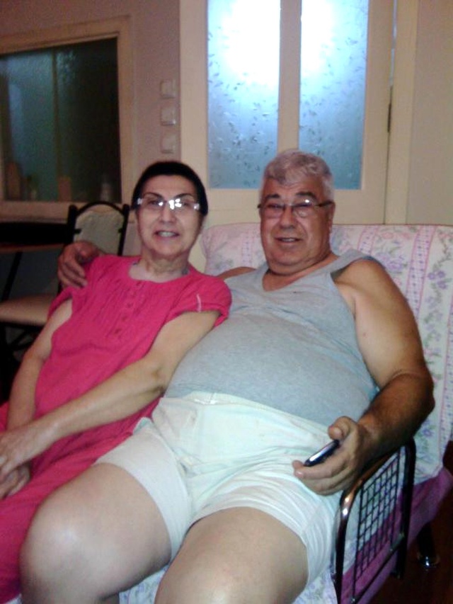 Annesi Kayboldu, Babası Kalpten Öldü, Kardeşi İntihar Etti