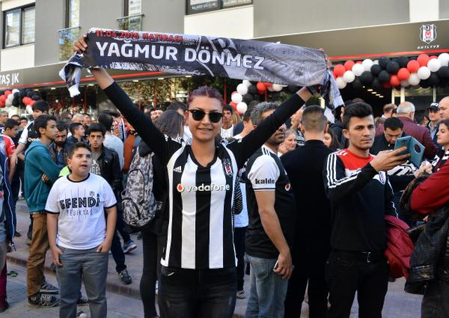 Adana'daki Kartal Yuvası Açılışında Kavga Çıktı