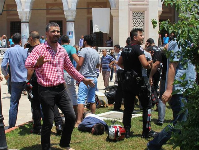 Camideki Canlı Bomba: Cemaatin Bu Kadar Tepki Göstereceğini Düşünmedim