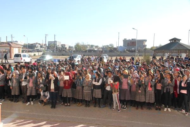 İdilli Öğrencilerden Anlamlı Öğretmenler Günü Hediyesi