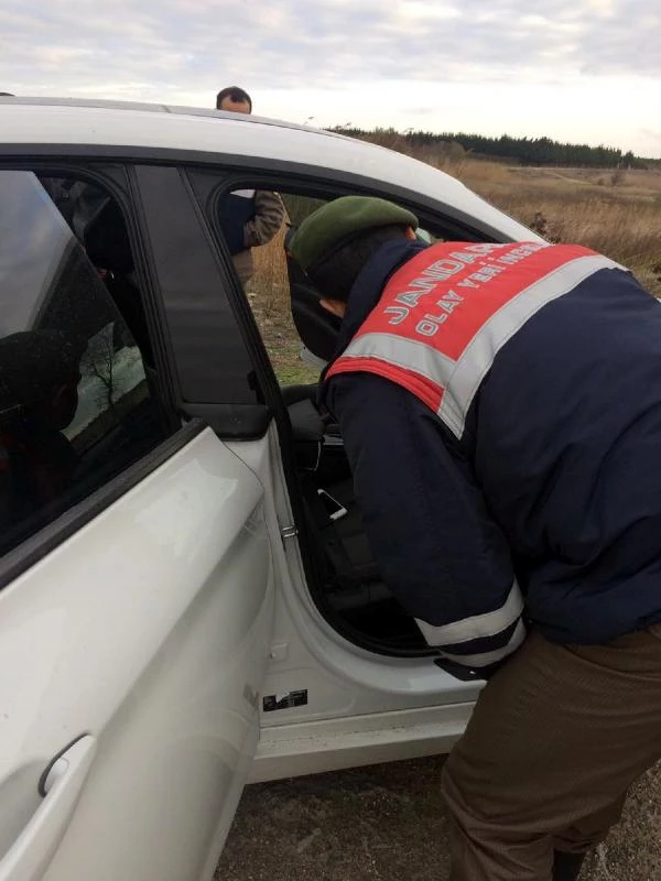 22 Yaşındaki Genç Otomobilinde Başından Vurulmuş Olarak Bulundu