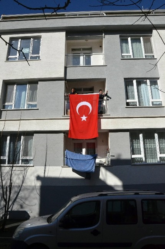 Şehidin Daha Bir Hafta Önce Bebeği Olmuş