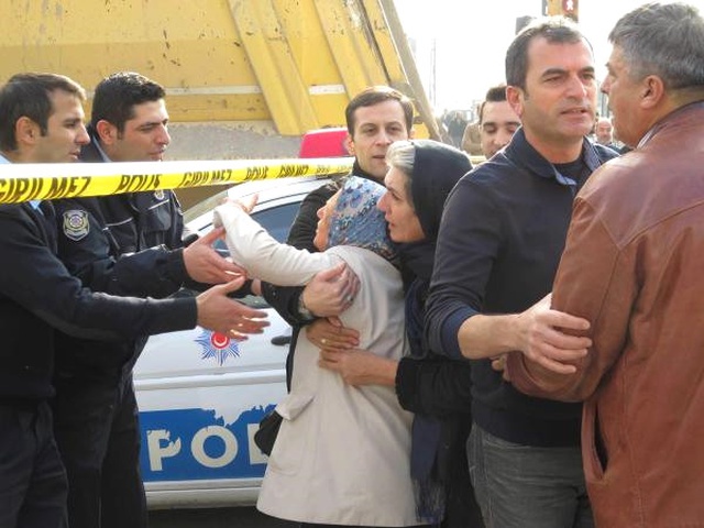 Hafriyat Kamyonu Yine Can Aldı! Kazayı İzleyenler de Kaza Yaptı