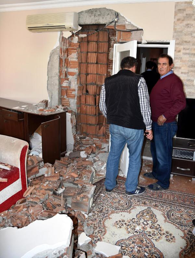Jelle Temizlenen Baca, Bomba Gibi Patladı