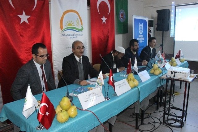 Bursa'da Deveci Armudu Konuşuldu