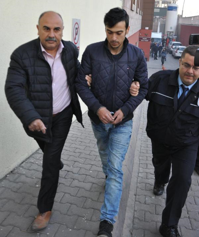 Kılıçdaroğlu'na Kızdığı İçin CHP Binasını Kundaklamış
