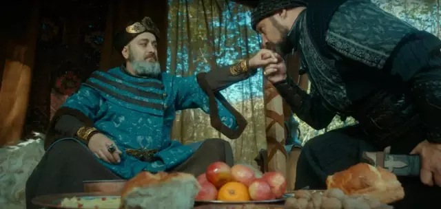 Diriliş Ertuğrul'da Soru İşaretleri Arttı! Bu Akşam Neler Olacak?