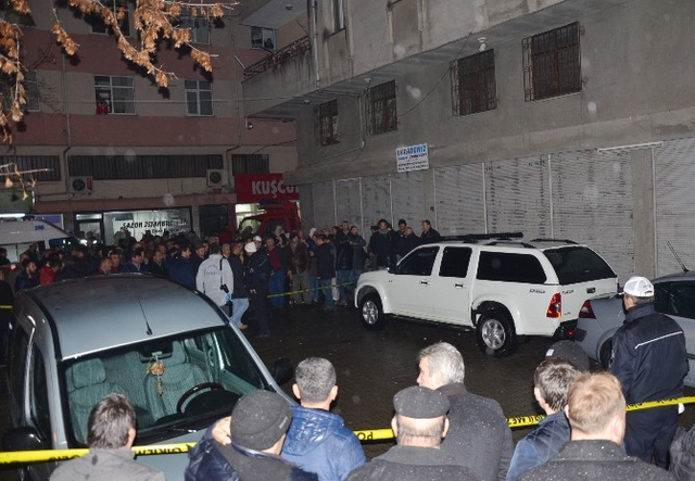 Ünyeli Fındık Tüccarı, Aracında İntihar Etti
