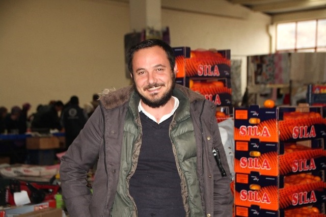 Kilosu 20 Liradan Satılan Çilek El Yakıyor