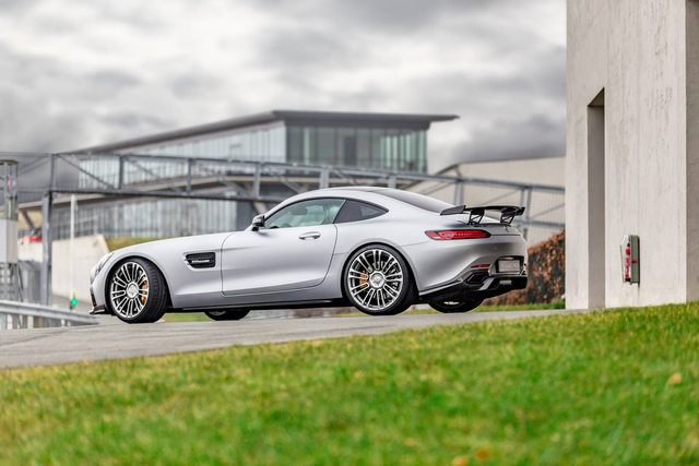 Luethen Motorsport Yorumuyla Mercedes-Amg Gt