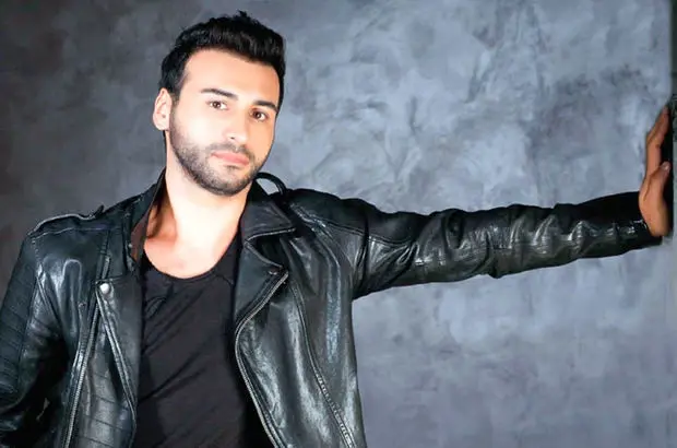 Yıldızı Parlayan Bir Popçu: Emre Kaya Kimdir?