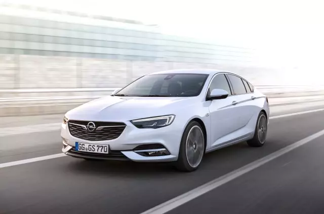 Yeni Opel Insignia Grand Sport Karşınızda