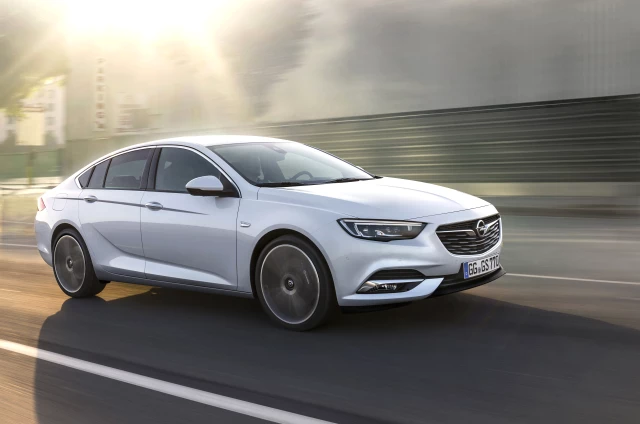 Yeni Opel Insignia Grand Sport Karşınızda
