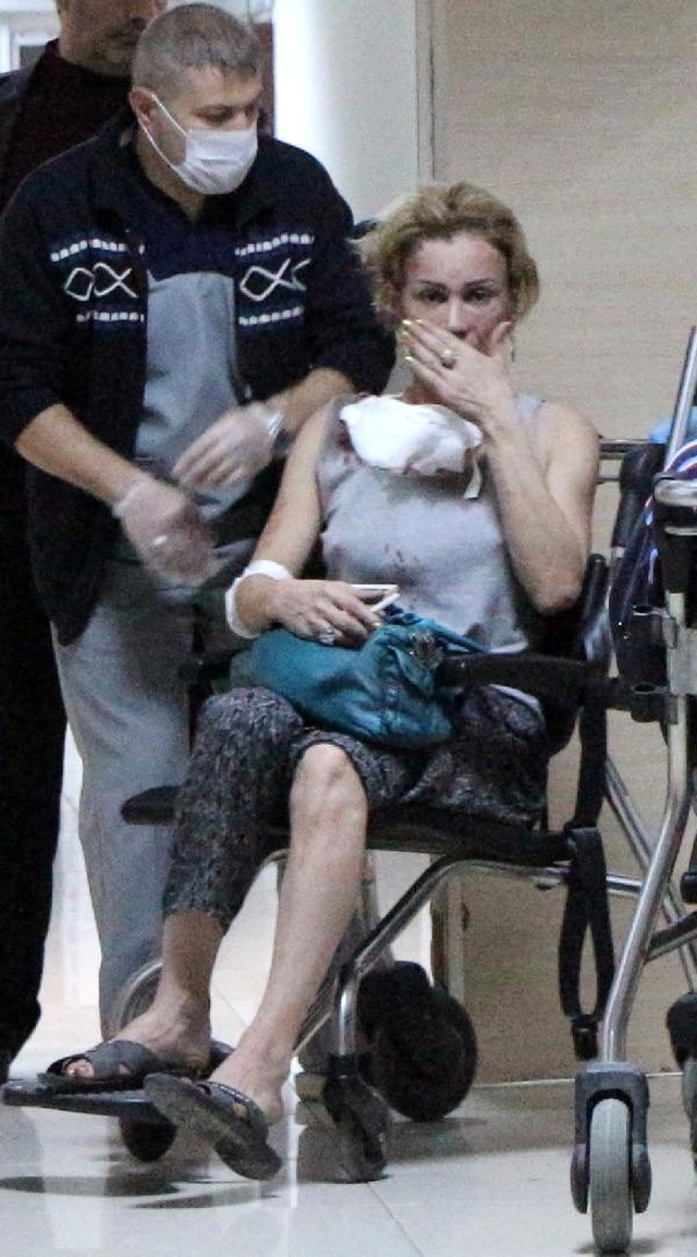 Samsun'da Travesti ile Gencin Bıçaklı Makaslı Kavgası Hastanede Bitti