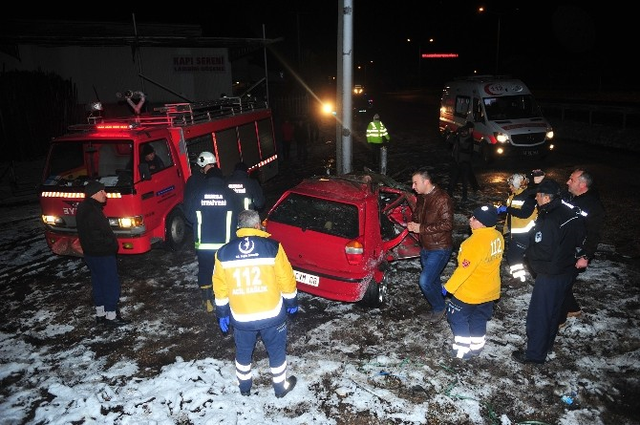 Dün Aldıkları Otomobille Kaza Yaptılar: 2'si Kardeş 3 Ölü