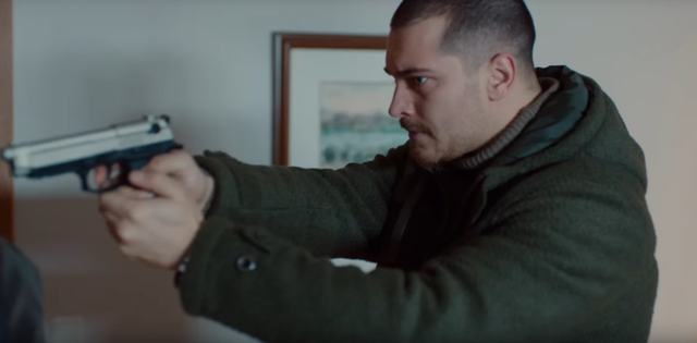 İçerde 14. Bölüm Yeni Fragmanında Sarp, Davut'un Kafasına Silah Dayadı