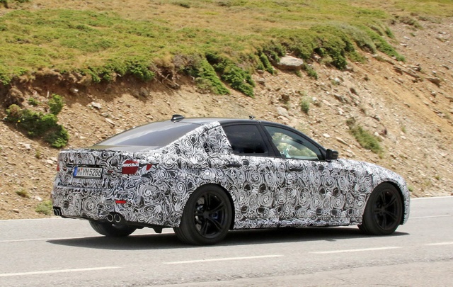 Yeni Bmw M5'te Çekiş Modu Seçilebilecek