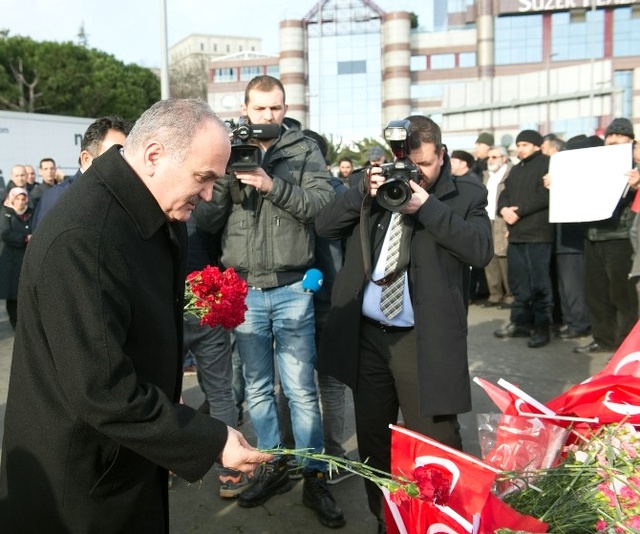 Bakan Özlü: