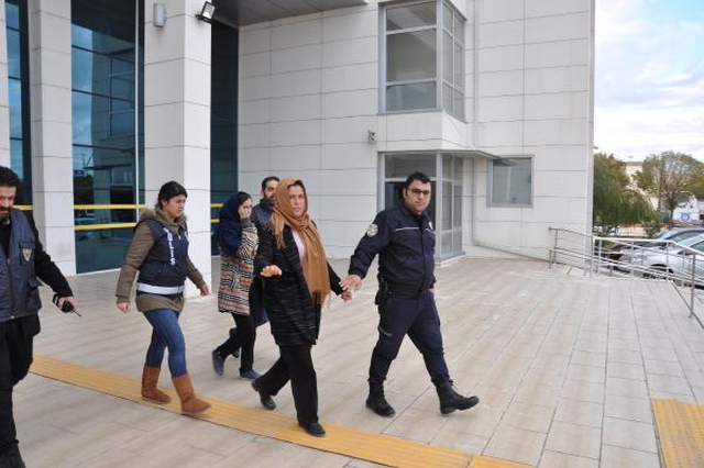 Hırsızlık Yapmak İçin Girdikleri Evde, Ev Sahibini Kilitlediler!