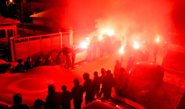 İnegöllü Gençler Jandarmaya
