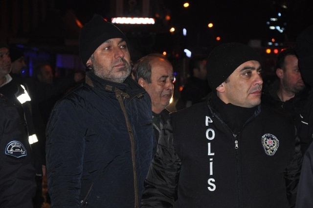 İnegöl'deki Yangında 7 İşyeri Zarar Gördü