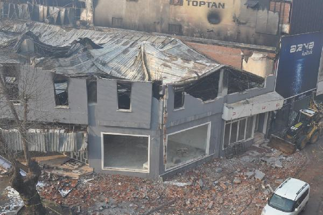 İnegöl'deki Yangının Acı Tablosu Gün Ağarınca Ortaya Çıktı