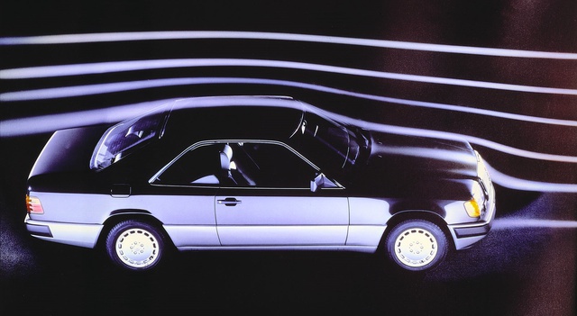 Mercedes E Serisi Coupe'nin 30. Yaşını Kutluyor