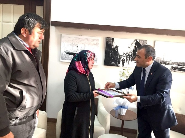 Üçüncü Şehit Ailesine de Evinin Tapusu Teslim Edildi