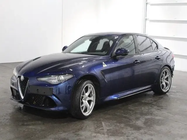 Çıtır Hasarlı Alfa Romeo Giulia