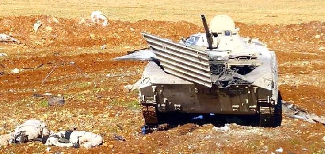 El Bab'da Öldürülen DEAŞ'lı Teröristlerin Üzerinden Canlı Bomba Yelekleri Çıktı