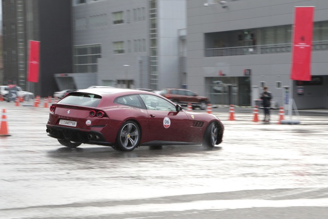 Ferrari'den Kış Turu