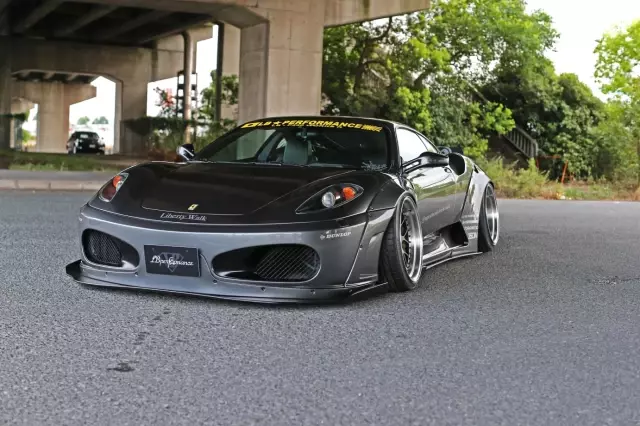 Ferrari F430'a Liberty Walk İmzası