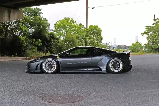 Ferrari F430'a Liberty Walk İmzası