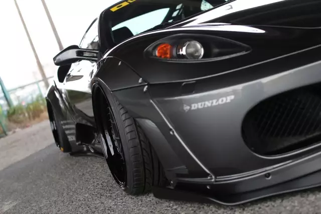 Ferrari F430'a Liberty Walk İmzası