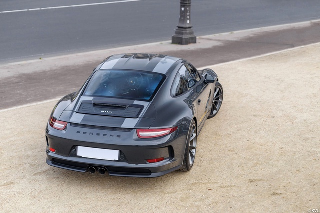 Porsche 911 R'a Şanslı Sahibini Arıyor